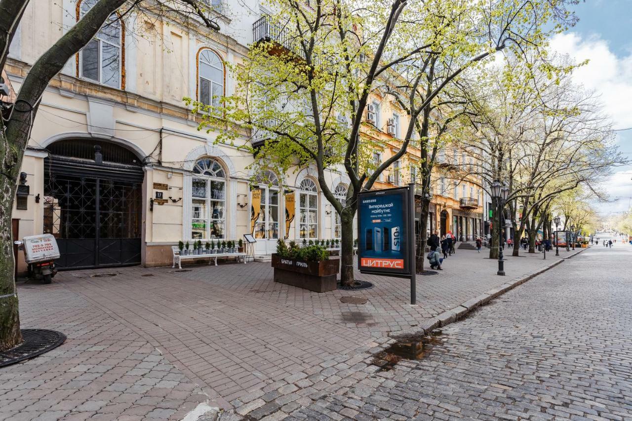 Двухуровневая Квартира Студия Odessa Exterior foto